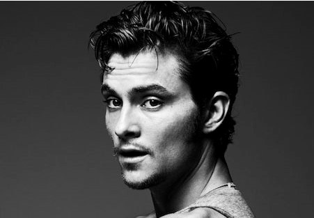 Shiloh Fernandez headshot